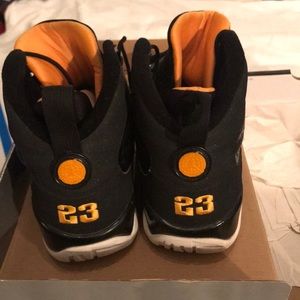 ‘Citrus’ Retro 9 Jordans